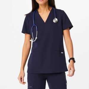 FIGS Casma XXL Three-Pocket Scrub Top